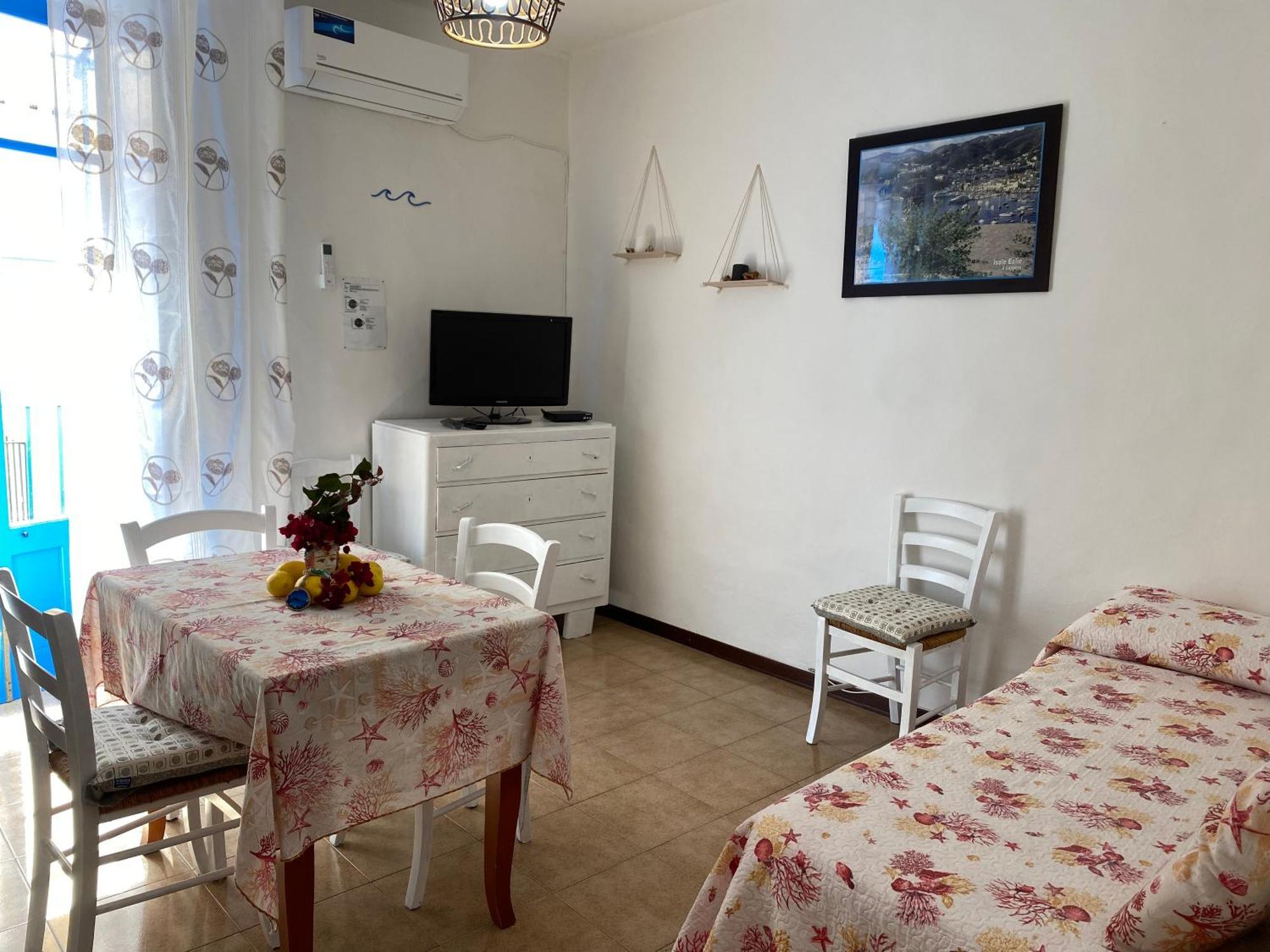 Appartement Lipari Centro Storico Flat 7 Mins From Port Extérieur photo